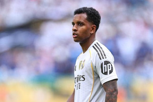 TA: Arsenal ban đầu đã liên lạc với Rodrigo và A-Fee vẫn là mục tiêu lựa chọn đầu tiên của Real Madr